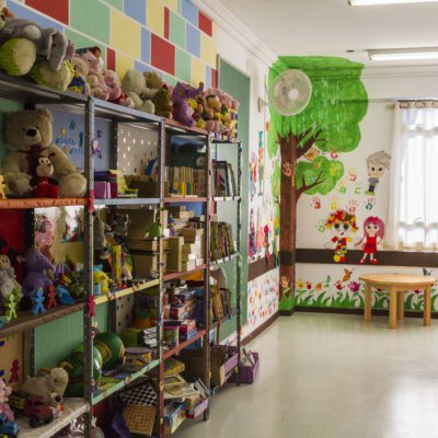 Os estudantes de Pedagogia da Uniandrade têm uma brinquedoteca linda para desenvolver na prática. Foto: Uniandrade.